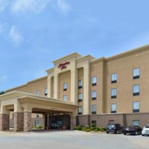 Hotels near Bridge View Center - Hampton Inn By Hilton Ottumwa