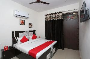 OYO 17443 Tirupati Residency, Meerut