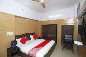OYO 18782 Hotel Mannat, Ghaziabad