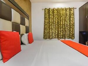 OYO 19392 Hotel Lexis, Ludhiana