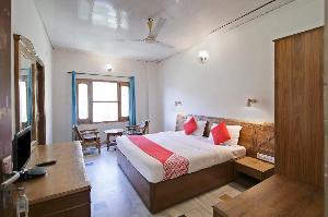 OYO 22122 Hotel Falcon Crest, Chail