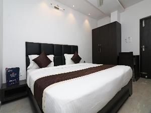 OYO 23009 Hotel Maxx, Lucknow