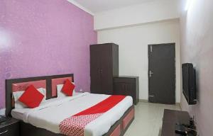 OYO 19664 Aman Hotel, Ghaziabad