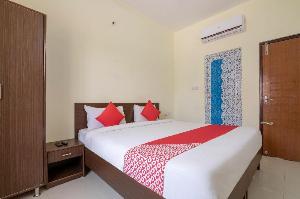 Vaccinated Staff - OYO 19749 New Shelton Suites, Yelahanka