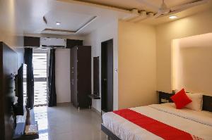OYO 22066 Hotel Mayur, Hinjewadi