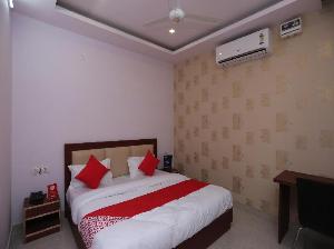 OYO 22079 Hotel Blueberry, Faridabad