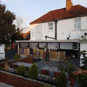 OYO Swan Inn