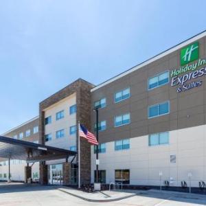 Holiday Inn Express & Suites - Springfield North