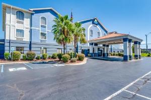 Days Inn & Suites by Wyndham Prattville-Montgomery, Prattville