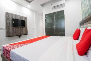 Capital O 63629 The Diamond Leaf, Zirakpur