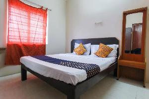 SPOT ON 66923 Divine Inn-g Hotel, Kumbakonam