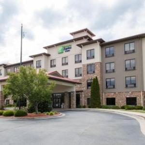 Holiday Inn Express Hotel & Suites Lexington NW-The Vineyard