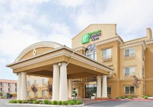 Holiday Inn Express & Suites Salinas, an IHG Hotel, Salinas