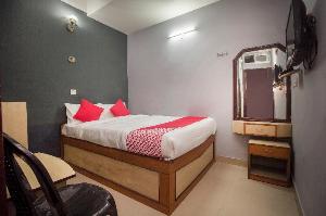OYO 16041 Hotel Golden Moments, Siliguri