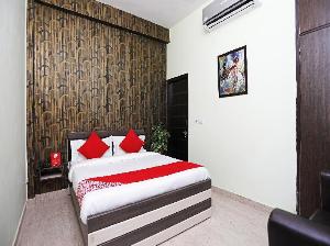 OYO 17293 Country Residency, Faridabad
