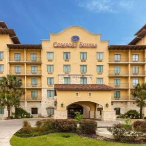 Hotels near Stable Hall San Antonio - Comfort Suites Alamo Riverwalk