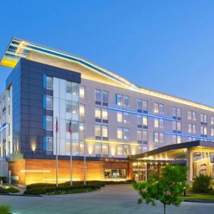 Hotels near Amplified Live Dallas - Aloft Las Colinas