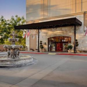 Hotels near Great Park Live Irvine - Hotel Zessa Santa Ana - a DoubleTree by Hilton