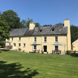 Hotels near Ffos Las Racecourse - Ty Mawr Country Hotel