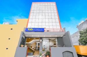 Capital O 13864 The Royal Stay, Greater Noida