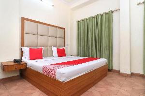 OYO 22255 Abhi International, Dalhousie