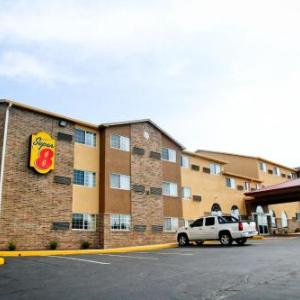 Super 8 by Wyndham Kansas City