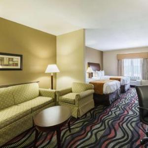 Hotels near 7 Oaks Event Garden Beaumont - Comfort Suites Beaumont I-10