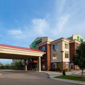 Holiday Inn Express Hotel & Suites Detroit - Farmington Hills