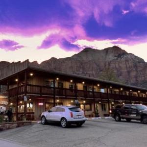 O.C. Tanner Amphitheater Hotels - Pioneer Lodge Springdale