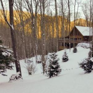 Mountain-Chic Home and Ski Lodge with Deck & Firepit home