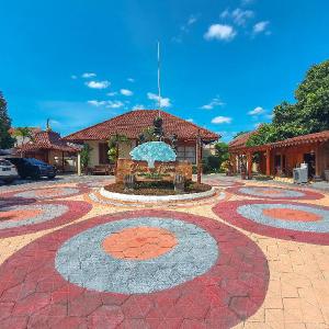 Dem Ayem Heritage Guest House