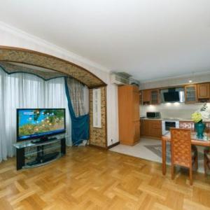 Spacious 2 bedrooms apartment metro Minsk DreamTown in a prestigious building