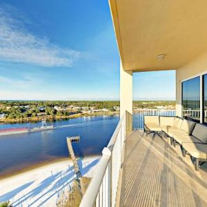 Intracoastal Grand Retreat Condo #901 Condo