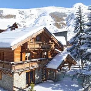 Venosc Chalet Sleeps 14 with Pool