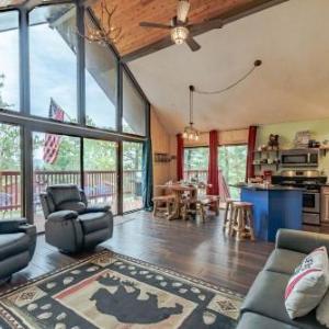 Midtown HideAway 2 Bedrooms Wooded Views Wi-Fi Sleeps 6