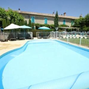 Studio in Suze la Rousse with shared pool enclosed garden and WiFi