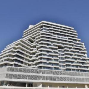 OYO 449 Home Azizi Aliyah 1 BR