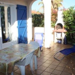 House with 2 bedrooms in Saint Cyprien with shared pool and furnished terrace 800 m from the beach