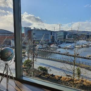 Luxury Waterfront Apartment at Titanic Museum