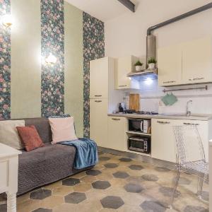 Cozy apartment x4 metro Vittorio Emanuele 