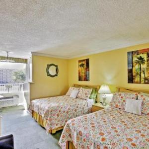 Daytona Beach Studio with Private Lanai 1 Mi to Pier