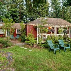 Whimsical Packwood Farmhouse with Hot Tub and Fire Pit