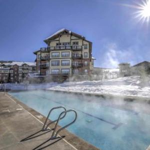 Granby Condo with Mtn Views and Ski-In and Ski-Out Access!