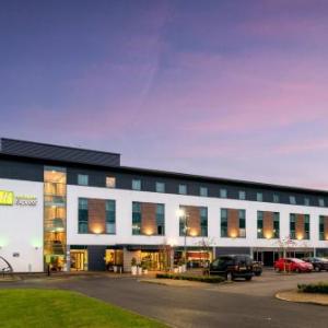 Hotels near Todmorden Town Hall - Holiday Inn Express Burnley M65 Jct 10