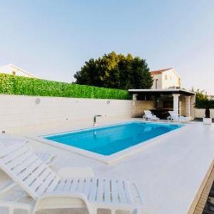Villa Aurora
