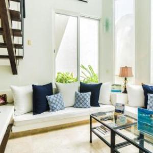 Royal Palms 5
