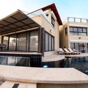 Villa Daniela 5BR heated pool וילה דניאלה 5 חדרי שינה בריכה מחוממת