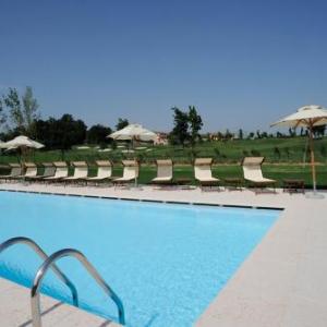 Peschiera del Garda Apartment Sleeps 8 Pool Air Con
