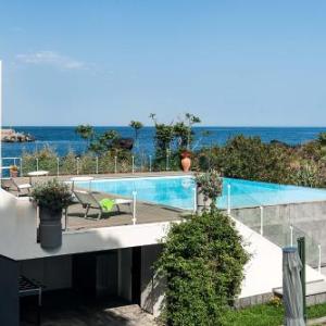 Stazzo Apartment Sleeps 2 Pool Air Con WiFi