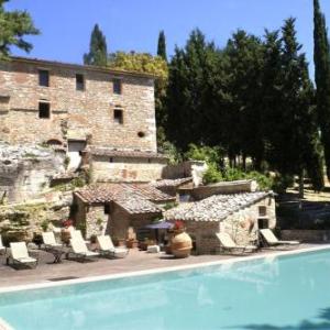 San Gimignanello Apartment Sleeps 9 Pool WiFi